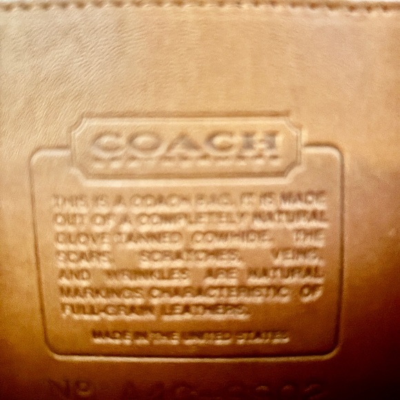 Vintage Coach Sutton crossbody bag
9814 - Picture 4 of 5